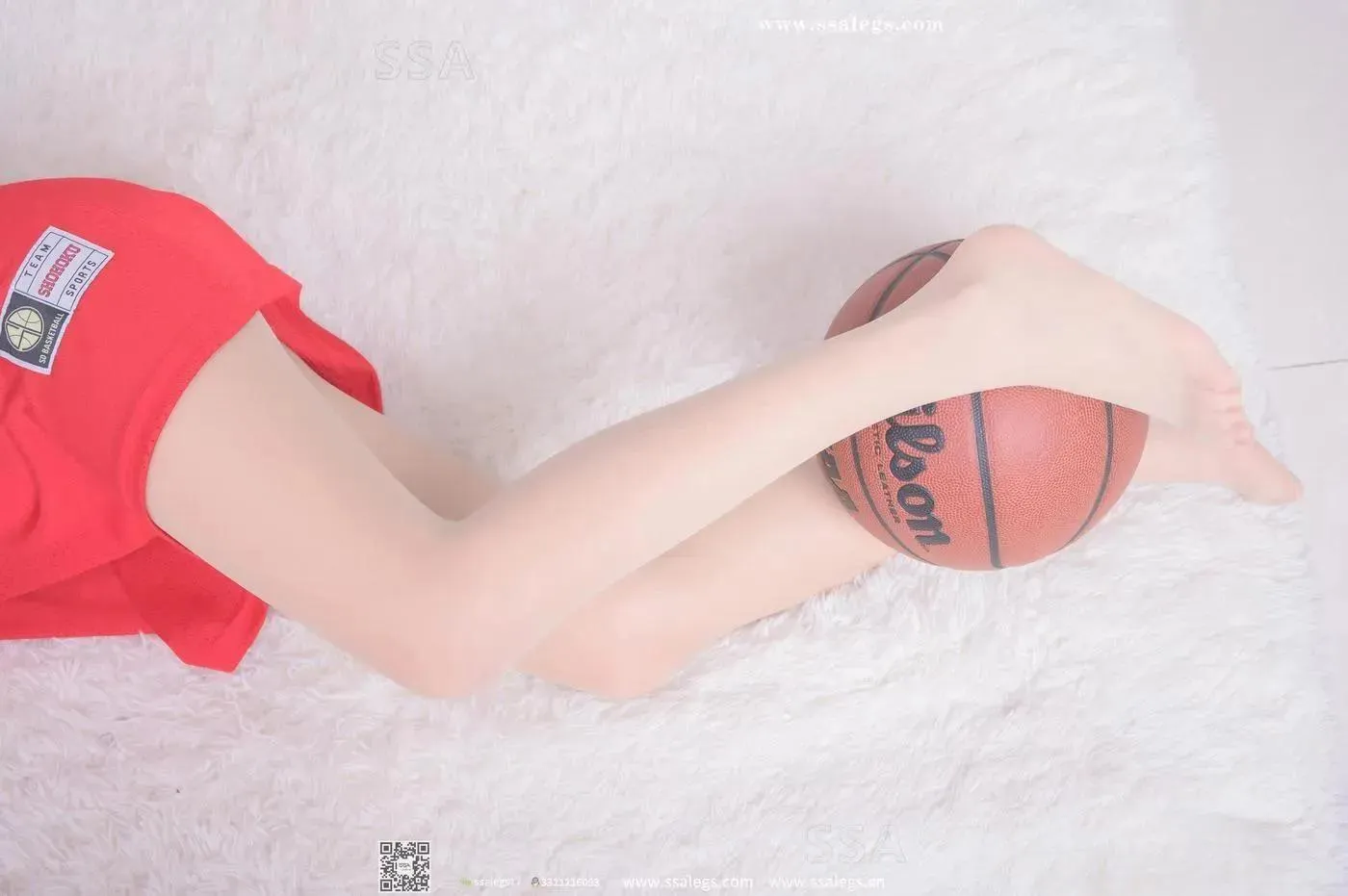 [SSA丝社]超清写真 NO.325 素素小姐姐放假在家穿丝袜陪你玩篮球(下)[23] [48P]插图